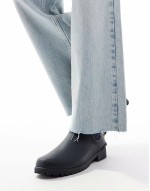 Wilton chelsea wellington boot in navy
