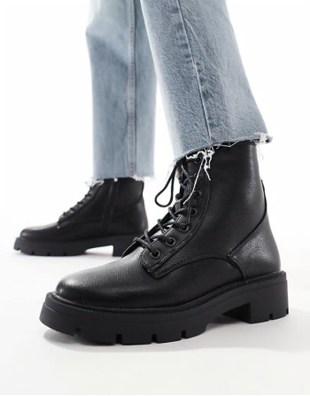 Andria lace up ankle boots in black