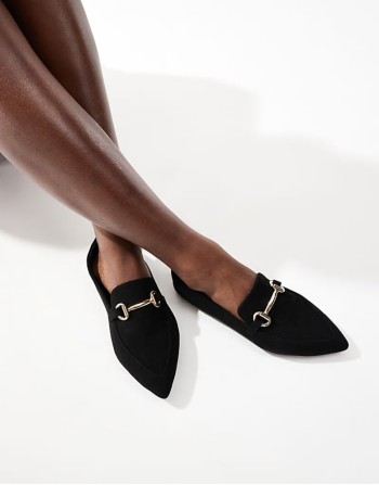 buckle detail pointed toe loafer in black