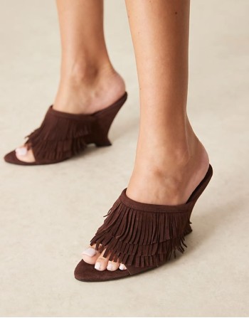 Tizzy real suede fringed wedges in chocolate