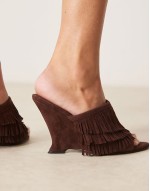 Tizzy real suede fringed wedges in chocolate