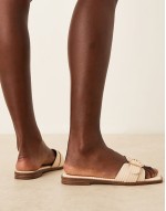 Nikola buckle flat sandals in natural raffia